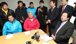 [사진]연평도 이주민 찾은 김무성 원내대표