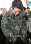 [사진]안상수 대표 방한피복 따뜻하네