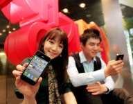 SKT, 아이폰4 16일 출시…9일 예약(1보)