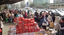 성황 이룬 구로구청의 나눔의 날 행사