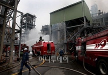 [사진]SK에너지 인천 저유소 화재 1시간만에 진화
