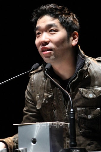 [포토]방시혁 모교강의 화제, 서울대 출신 스타④이적
