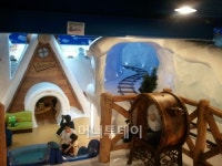 아가 전용 테마파크 뽀로로에 동네가 들썩