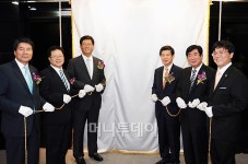 현정플랜트엔지니어링 | [사진]엔지니어링플랜트기술센터 현판식