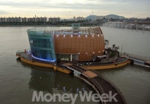 세빛둥둥섬, 시행사-운영사 마찰로 정상운영 ‘빨간불’