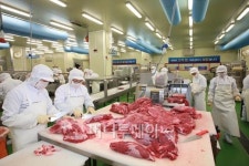 이마트, 미트센터 개장..고기값 10% 이상 싸진다