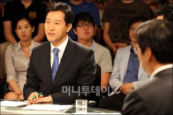 [사진]'무상급식' 토론하는 오세훈 서울시장