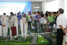 롯데건설, 부산 분양시장 연이어 대박