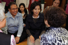 [사진]나경원 어르신 말씀 정책에 반영 하겠습니다