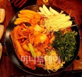 전주 손맛 살린 전통한식 묵은지순살닭볶음탕·쭈닭 출시