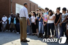유권자들 키 큰 대통령 선호는 원시적 본능