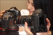[사진]연사-화질 캐논 새 플래그쉽 DSLR EOS-1DX