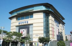 인천시민단체, 지역 백화점 지역공헌 인색 비판