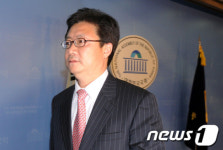 [사진]한나라당 탈당하는 정태근 의원