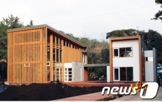 국립산림과학원 난대산림연구소, 삼나무 집 개관
