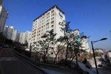 시세보다 싼 은평신사 두산위브2차…19% 할인