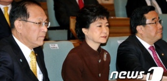 [사진]한나라당 비상대책위원 추대