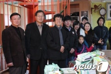 곡성 죽곡면 농민열린도서관에 책 2000권 전달