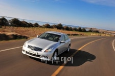 인피니티 G25, 최대 350만원 할인