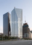 최첨단 여의도 IFC 빌딩. 아침마다 화장실 전쟁 왜?
