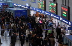 화장실도 못가 설연휴 KTX 입석승객 130명