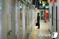 [사진]멈춰선 1호선, 갈 곳 잃은 시민