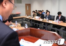 [사진]김금래 장관, 성동구 청소년상담지원센터 방문