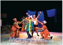 국악 뮤지컬 속에서 놀며, 배우며