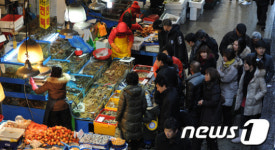 [사진]북적대는 수산시장