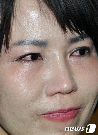 [사진]눈물 쏟는 전현희 