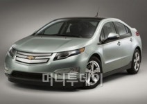 GM, 전기차 볼트 판매부진에 생산중단