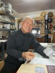 태양 품은 하늘...58세 창업, 태양광 기업인