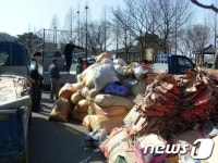 [사진]창녕군 대합면사무소 재활용품 모으기 운동