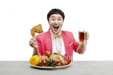 김병만의 투마리 치킨.. 매장 무료로 드려요