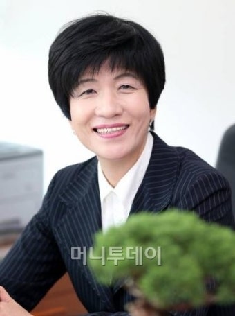 농구스타출신 의원, '경제 페어플레이' 선봉에 서다