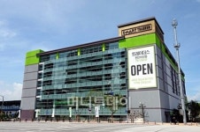 가장 싼 할인점 이마트 신개념 창고할인점으로 맞불