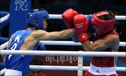 [사진]한순철 날카로운 한방