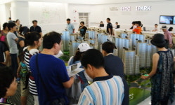 천안 백석2차 아이파크 모델하우스에 방문객 몰려