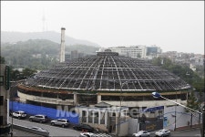 [MW사진] 헐벗은 장충체육관