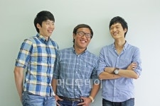 “반려동물 삶에서 죽음까지, 펫톡에 맡기세요”