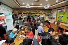 수익전액 기부하는 통큰 국수가게