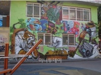 반도의 흔한 노인정 화제...달라도 너무 달라