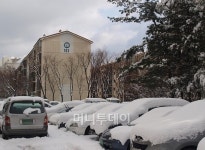 임대주택요? 이사걱정 덜었지만 편견 여전하죠