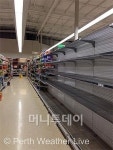 사이클론 러스티 호주 강타, 사재기로 텅빈 슈퍼