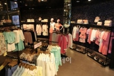 이랜드, 로엠 SPA 전환…명동에 1호점 오픈