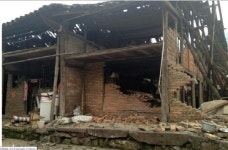 중국 지진 생존자 도망갈 새도 없었다