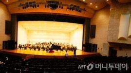 아마추어 오케스트라가 쇼스타코비치 교향곡을?