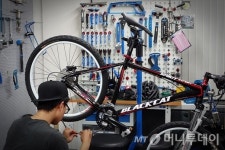 [사진]응급정비 배워 자전거여행 떠나요∼