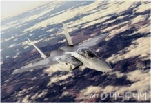 마하 2.5 속도로 적 진지 조기 초토화…F-15SE
