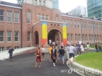 동아대 석당박물관, 외국인들에 큰 인기